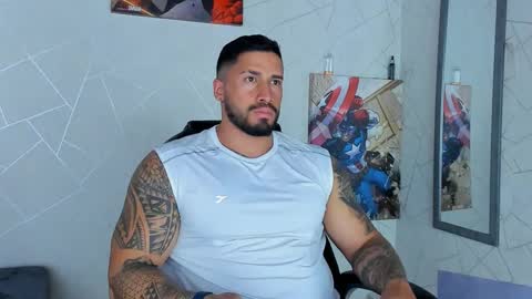 Snapshot of cristian_walker chatting on January 4, 6:40 pm cristian walker online show from January 4, 6:40 pm