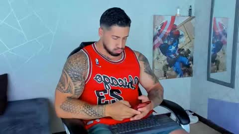 Snapshot of cristian_walker chatting on December 9, 11:47 am cristian walker online show from December 9, 11:47 am
