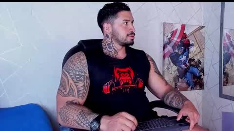 Snapshot of cristian_walker chatting on September 29, 12:03 pm cristian walker online show from September 29, 12:03 pm