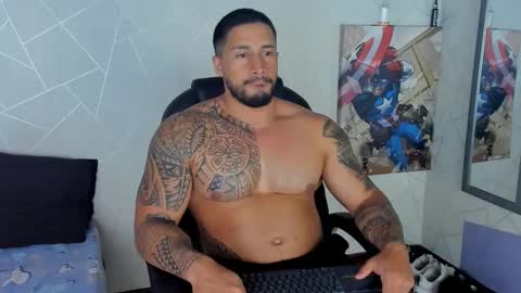 Snapshot of cristian_walker chatting on February 23, 4:53 pm cristian walker online show from February 23, 4:53 pm
