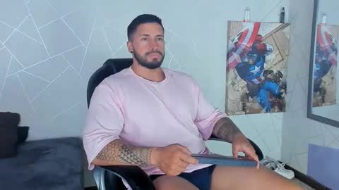 Snapshot of cristian_walker chatting on January 20, 8:40 pm cristian walker online show from January 20, 8:40 pm