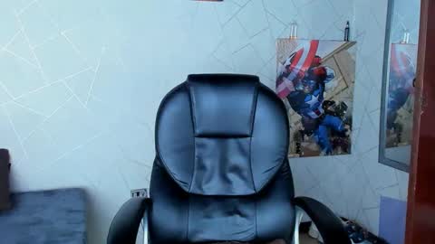 Snapshot of cristian_walker chatting on January 15, 12:36 pm cristian walker online show from January 15, 12:36 pm
