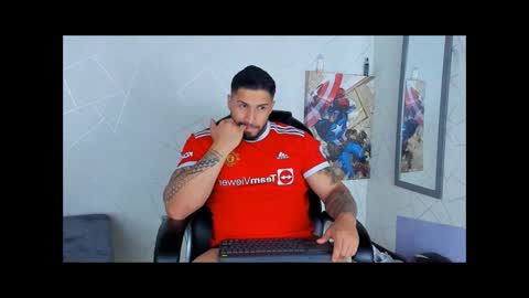Snapshot of cristian_walker chatting on December 16, 10:03 pm cristian walker online show from December 16, 10:03 pm