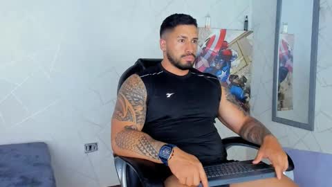 Snapshot of cristian_walker chatting on January 5, 10:19 pm cristian walker online show from January 5, 10:19 pm