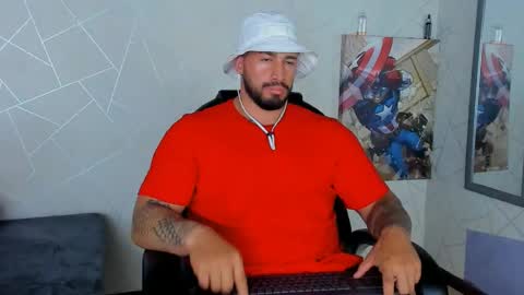 Snapshot of cristian_walker chatting on January 8, 3:29 am cristian walker online show from January 8, 3:29 am