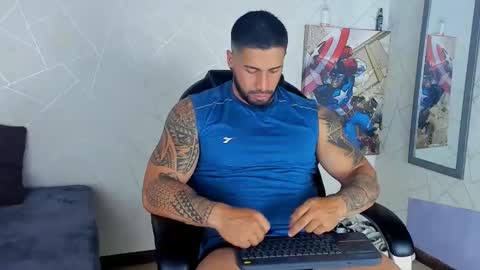 Snapshot of cristian_walker chatting on January 27, 7:24 pm cristian walker online show from January 27, 7:24 pm