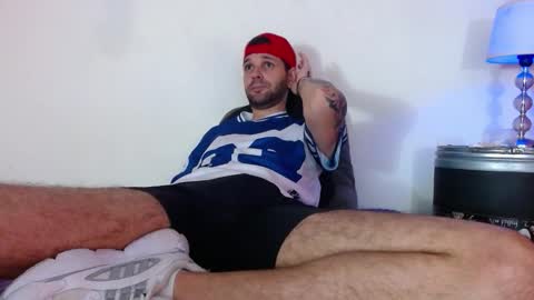 cristianhot125 online show from March 3, 11:00 pm