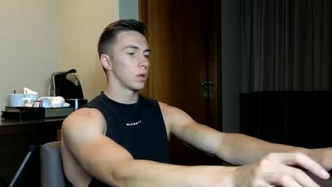 Snapshot of cristianovilla chatting on September 14, 9:39 pm Cristiano online show from September 14, 9:39 pm