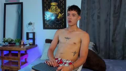Snapshot of cristofer_hot98 chatting on September 16, 1:28 am Cristofer online show from September 16, 1:28 am