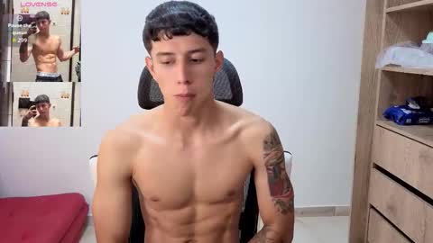 Snapshot of cristopher23_ chatting on October 12, 2:33 pm cristopher23 online show from October 12, 2:33 pm