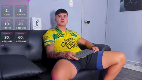 Snapshot of cristopher_strong chatting on September 9, 2:38 pm Cristopher online show from September 9, 2:38 pm