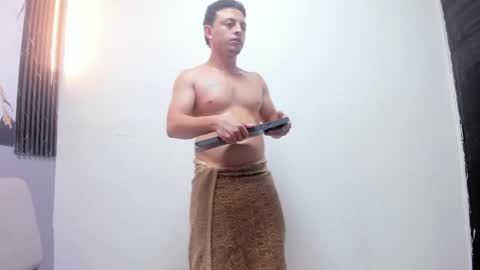 Snapshot of cristopher_travis chatting on September 27, 4:54 am CRISTOPHER online show from September 27, 4:54 am