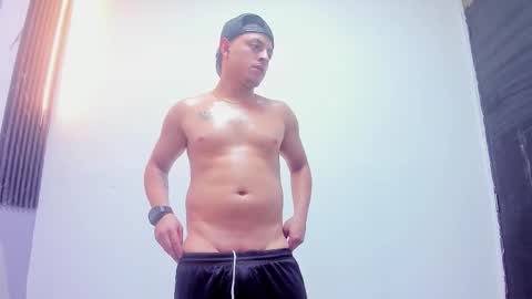 Snapshot of cristopher_travis chatting on September 26, 4:54 am CRISTOPHER online show from September 26, 4:54 am
