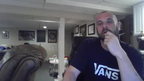 Snapshot of crm400 chatting on October 8, 12:15 am billybasement online show from October 8, 12:15 am