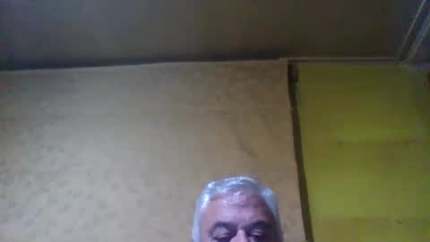 Snapshot of crmperez chatting on February 1, 2:47 am crmperez online show from February 1, 2:47 am