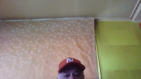Snapshot of crmperez chatting on January 3, 6:57 pm crmperez online show from January 3, 6:57 pm