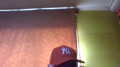 Snapshot of crmperez chatting on September 11, 7:02 pm crmperez online show from September 11, 7:02 pm