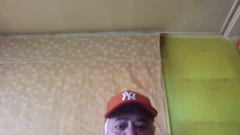 Snapshot of crmperez chatting on January 5, 8:42 pm crmperez online show from January 5, 8:42 pm
