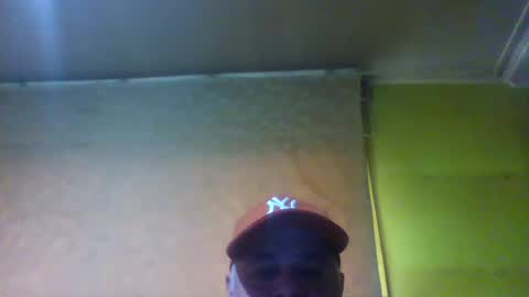 Snapshot of crmperez chatting on February 16, 10:21 pm crmperez online show from February 16, 10:21 pm