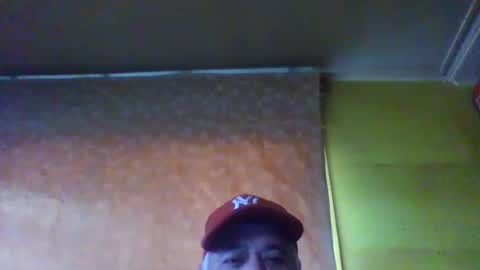 Snapshot of crmperez chatting on January 4, 11:17 pm crmperez online show from January 4, 11:17 pm