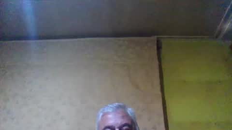 Snapshot of crmperez chatting on January 14, 2:08 am crmperez online show from January 14, 2:08 am