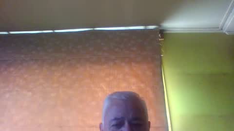 Snapshot of crmperez chatting on February 4, 5:34 pm crmperez online show from February 4, 5:34 pm