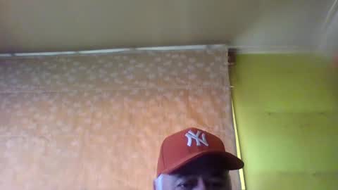 Snapshot of crmperez chatting on January 19, 7:26 pm crmperez online show from January 19, 7:26 pm