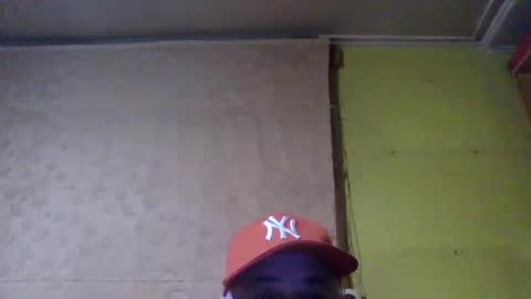 crmperez online show from September 29, 11:33 pm
