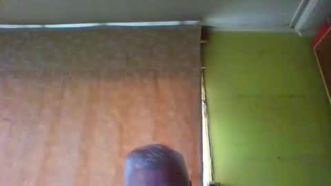 crmperez online show from March 12, 9:33 pm