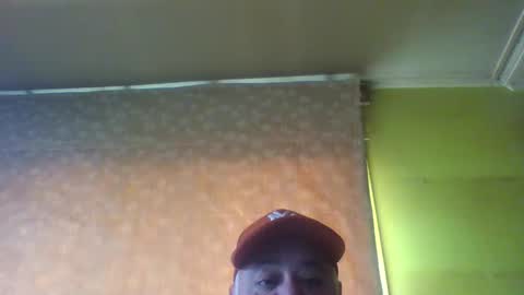 Snapshot of crmperez chatting on February 14, 8:15 pm crmperez online show from February 14, 8:15 pm
