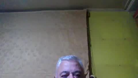 Snapshot of crmperez chatting on September 17, 2:01 am crmperez online show from September 17, 2:01 am