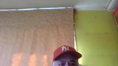 crmperez online show from March 29, 8:20 pm