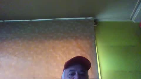 Snapshot of crmperez chatting on January 24, 9:05 pm crmperez online show from January 24, 9:05 pm