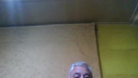 Snapshot of crmperez chatting on February 20, 11:43 pm crmperez online show from February 20, 11:43 pm