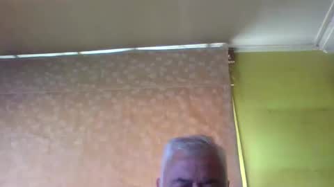 Snapshot of crmperez chatting on February 27, 6:53 pm crmperez online show from February 27, 6:53 pm