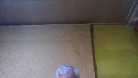 Snapshot of crmperez chatting on February 2, 12:30 am crmperez online show from February 2, 12:30 am