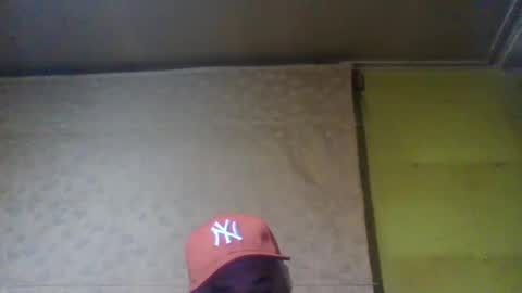 Snapshot of crmperez chatting on January 27, 1:05 am crmperez online show from January 27, 1:05 am