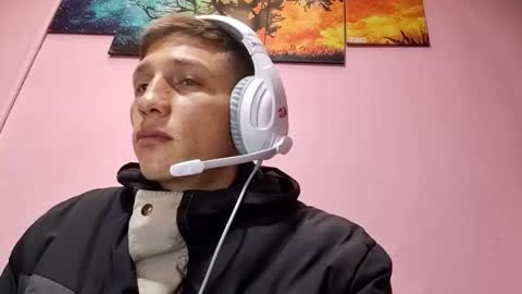 cronos_hot_888 online show from March 30, 4:08 pm