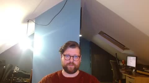 Snapshot of crouchendtiger chatting on January 8, 5:05 pm crouchendtiger online show from January 8, 5:05 pm
