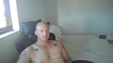 ct250787 online show from March 24, 10:02 pm