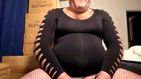 cuban_daddy1 online show from February 2, 10:57 am