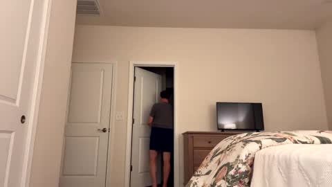 Cubantooo online show from May 24, 4:29 am