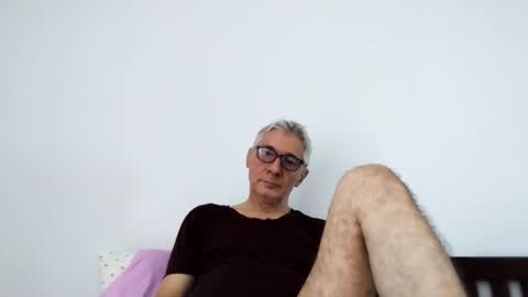 BIG UNCUT HARD COCK online show from May 6, 3:29 am