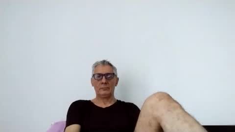 BIG UNCUT HARD COCK online show from May 4, 12:34 am