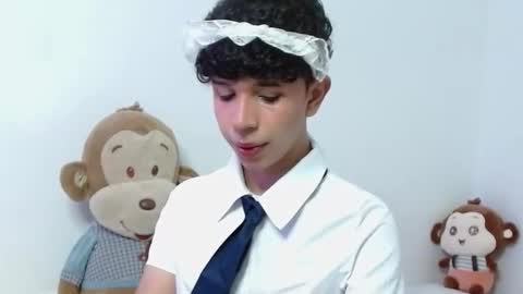 Cuddly online show from October 19, 3:22 am