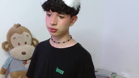 Cuddly online show from October 16, 3:58 am