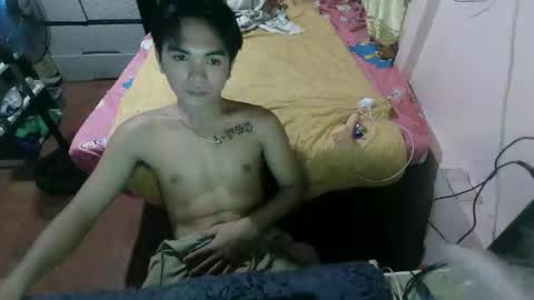 Snapshot of cum_boy69xx chatting on October 14, 1:07 pm james online show from October 14, 1:07 pm