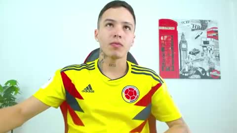 cumandres online show from June 17, 3:47 pm