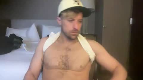 cumgutterboy0 online show from February 17, 1:10 pm