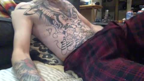 Snapshot of cumonover420 chatting on October 17, 12:58 am cumonover420 online show from October 17, 12:58 am